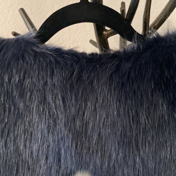 Roly Poly Fur Vest Size M - Picture 10 of 12